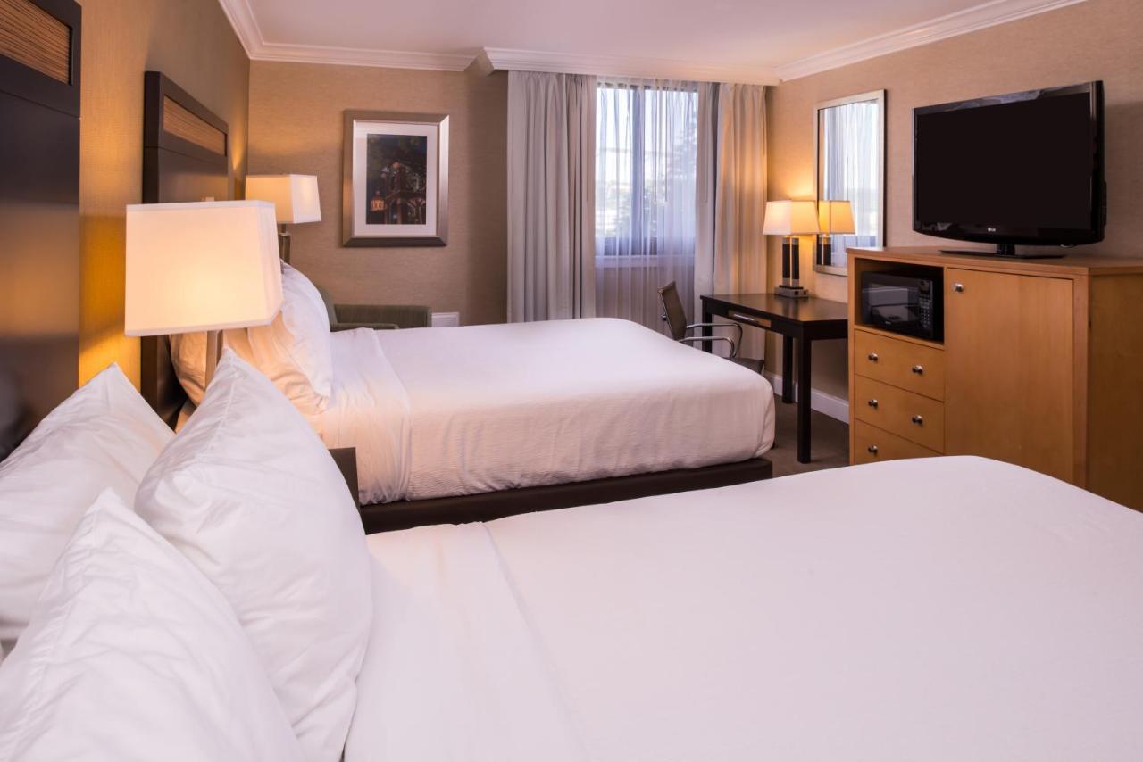 Holiday Inn Concord Downtown, An Ihg Hotel Bagian luar foto