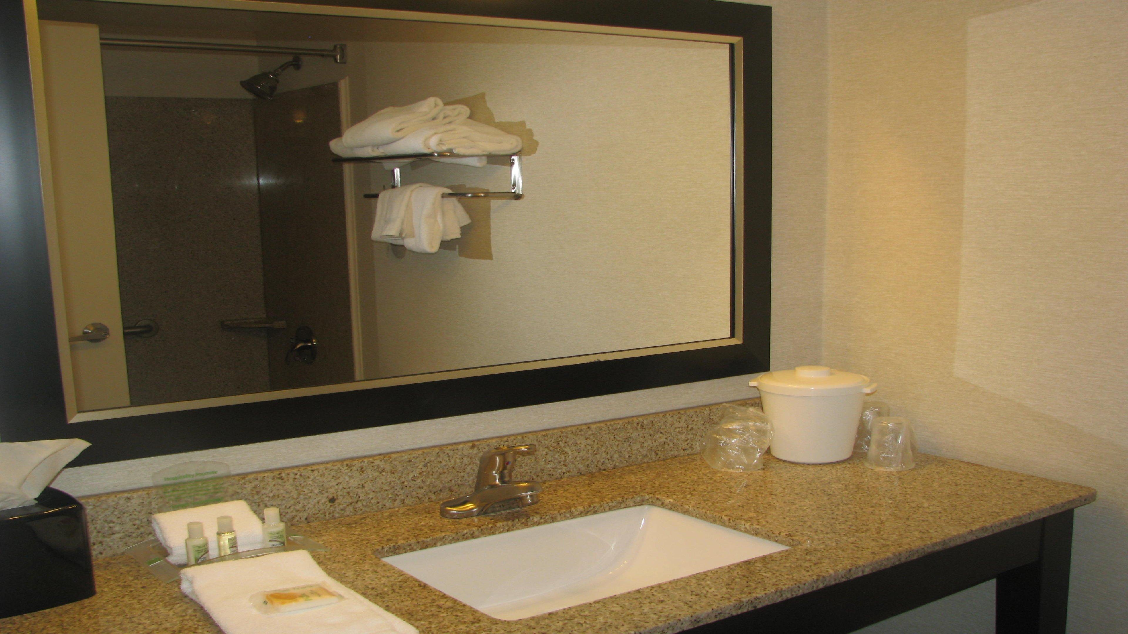 Holiday Inn Concord Downtown, An Ihg Hotel Bagian luar foto