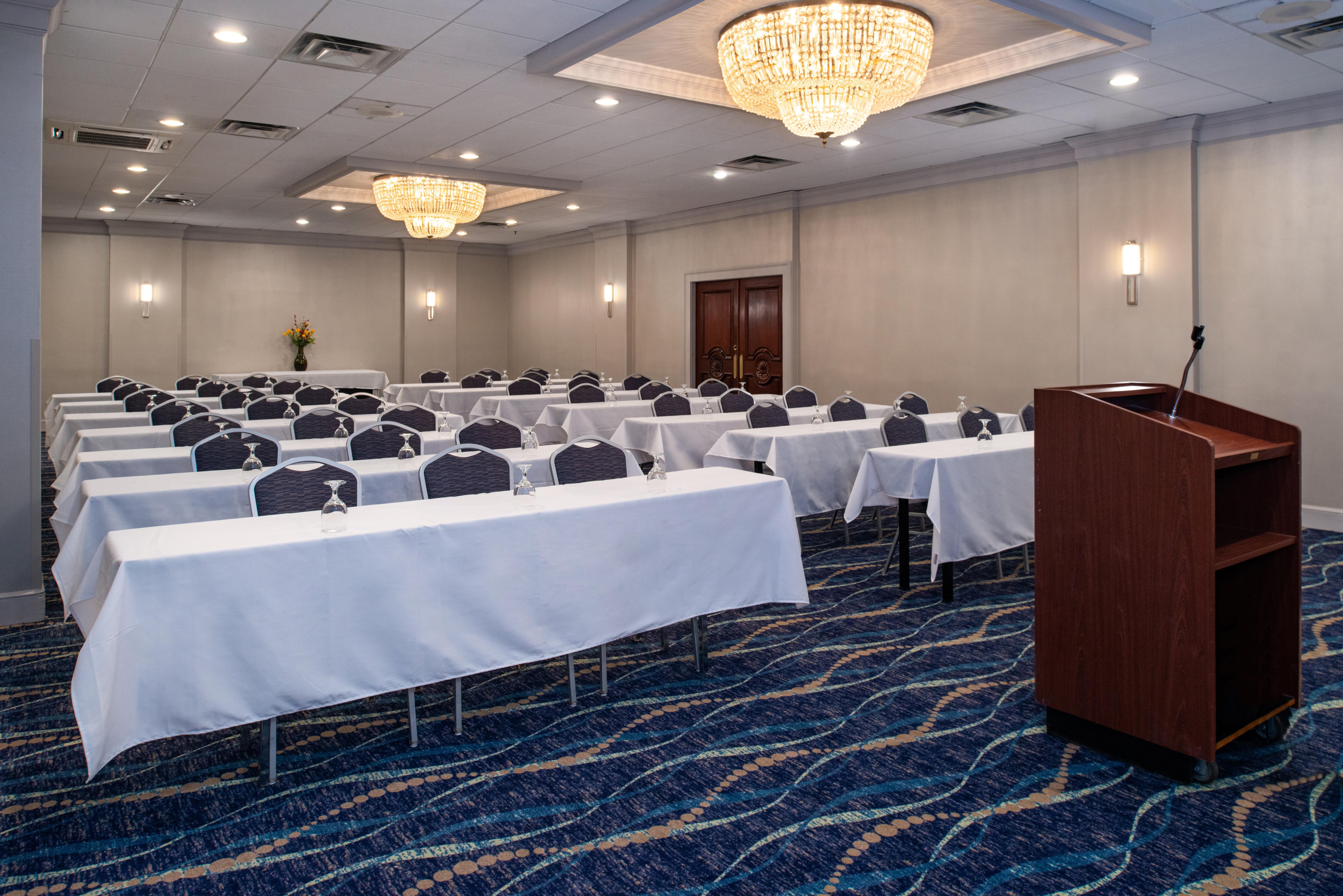 Holiday Inn Concord Downtown, An Ihg Hotel Bagian luar foto